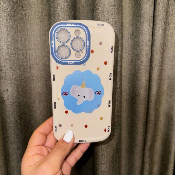 Чехол для iPhone 15 Pro Max RICH Слоник (белый цвет)