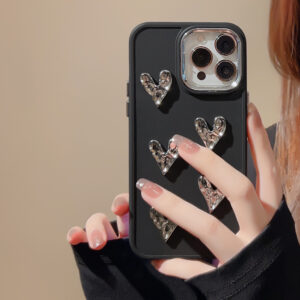 Чехол на iPhone 15 Pro Max 3D "Пять сердец" (черный цвет)